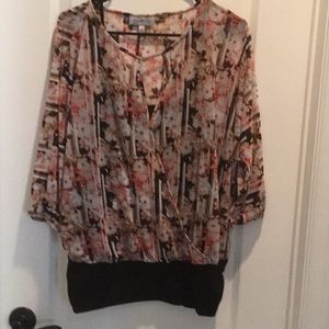 Cute pullover blouse with inner tank!!